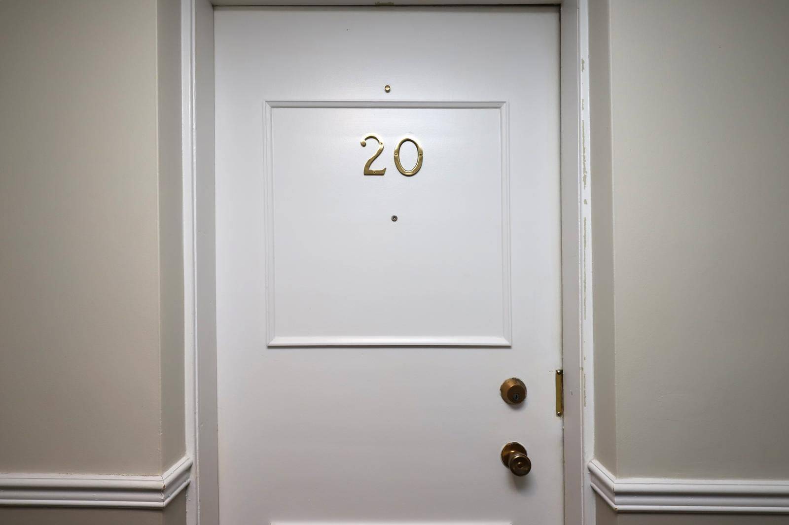 Toronto W08, ON M9C 1G9,160 Carsbrooke RD ##20