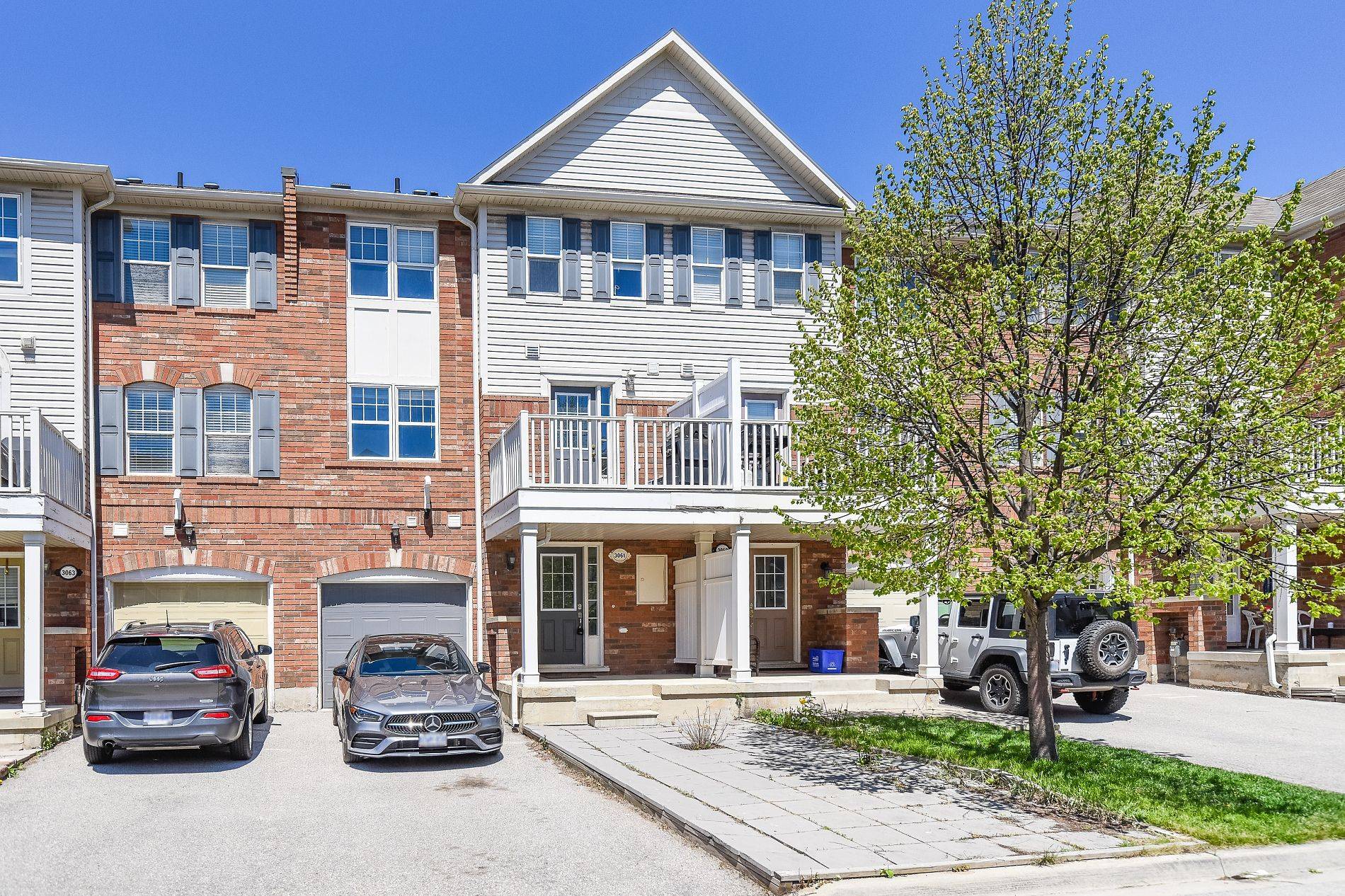 Oakville, ON L6M 5J1,3061 DEWRIDGE AVE