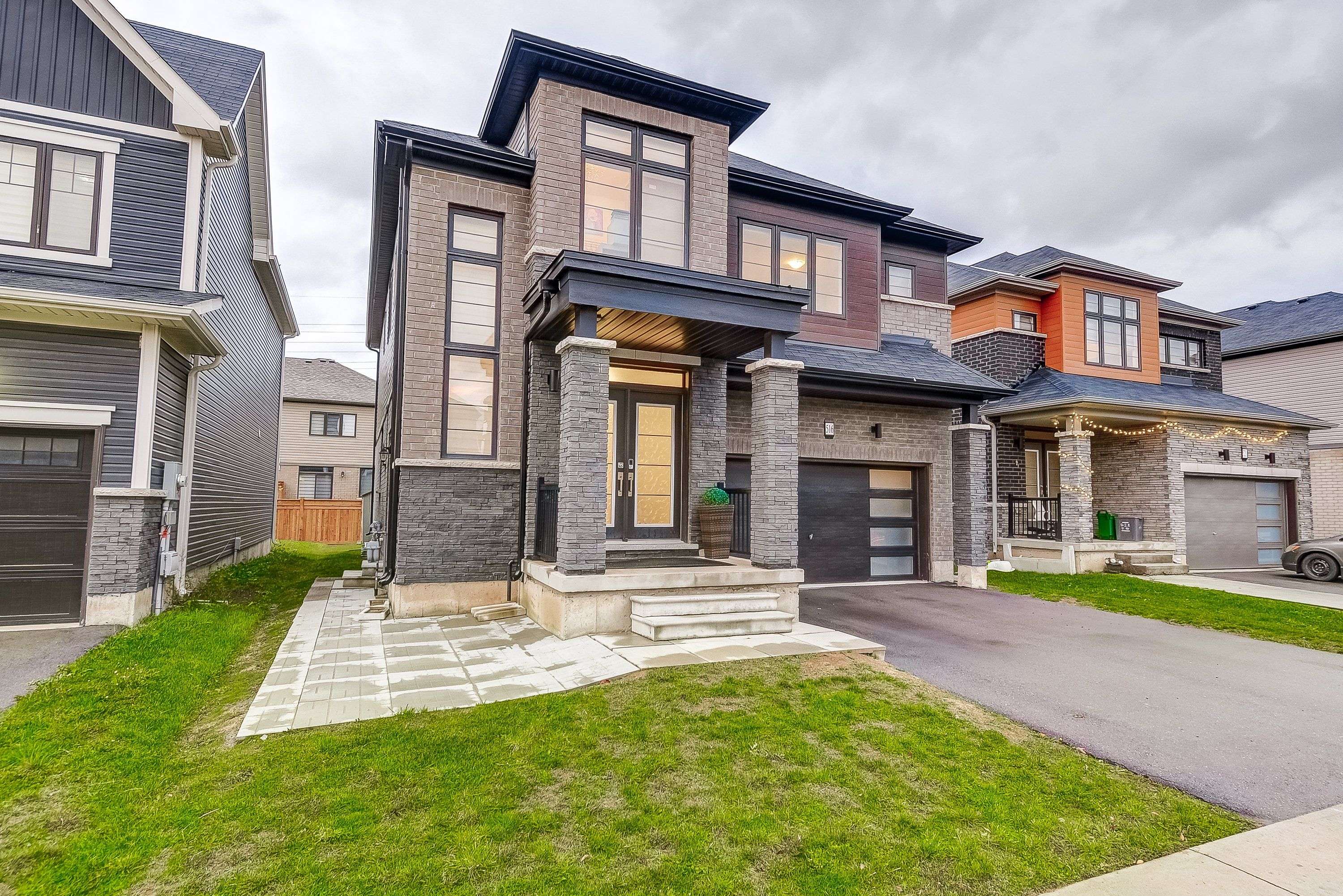 Thorold, ON L2V 0K1,516 Barker Pkwy