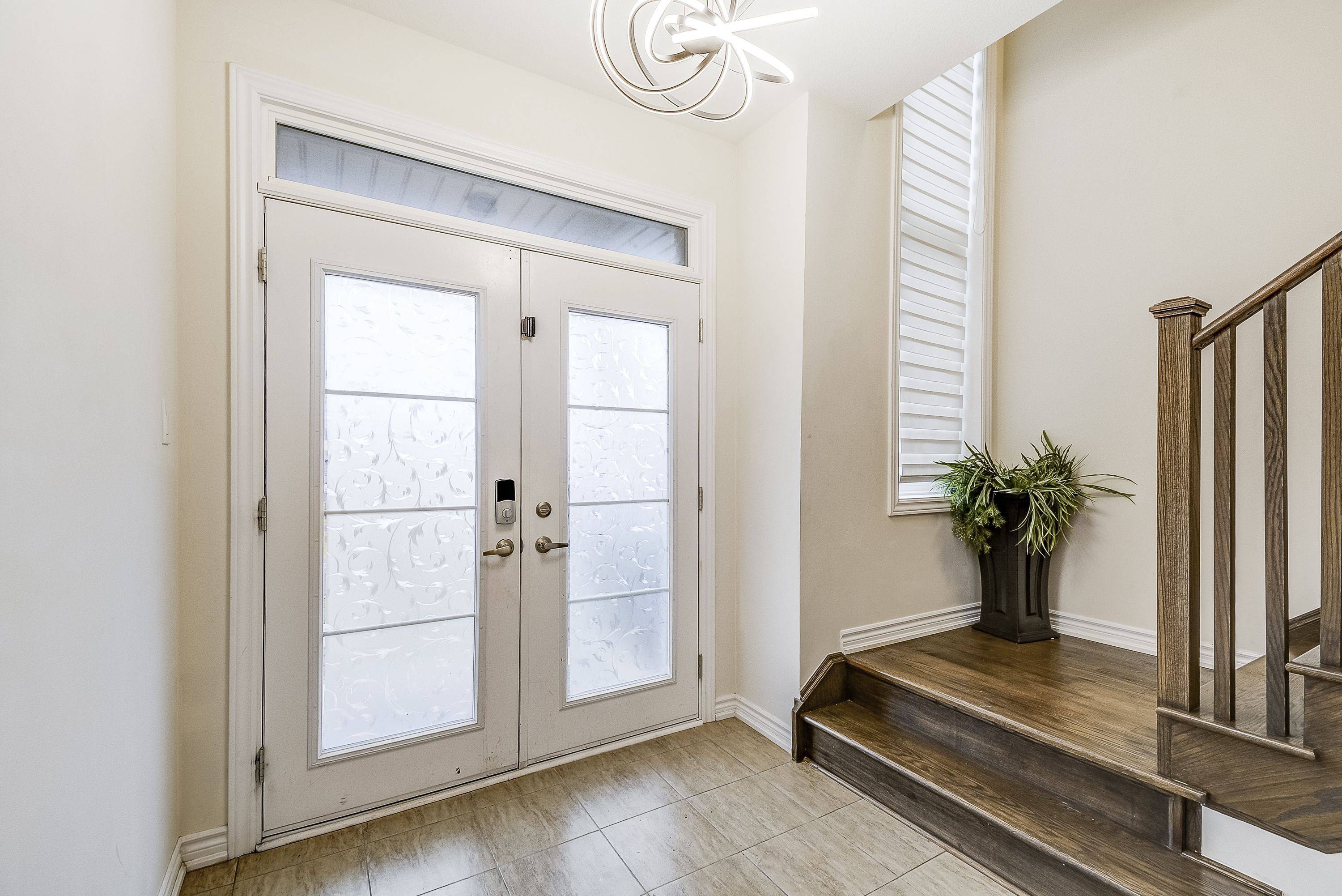 Thorold, ON L2V 0K1,516 Barker Pkwy