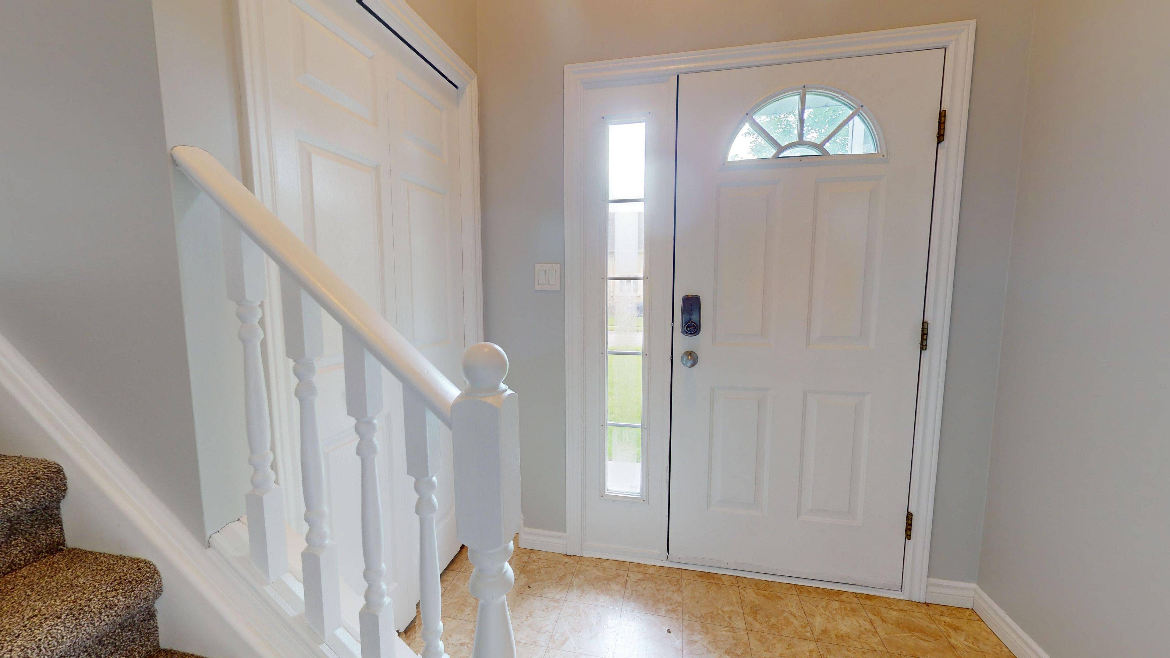 Stratford, ON N5A 4M2,17 Laurier ST