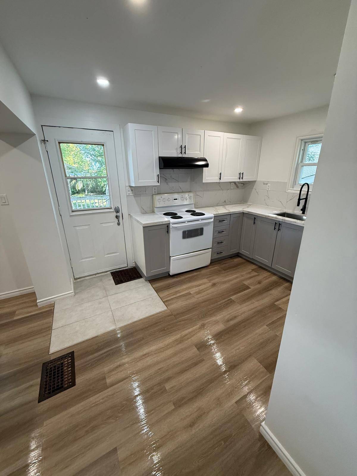 Kingston, ON K7K 4N6,35 Kingscourt AVE