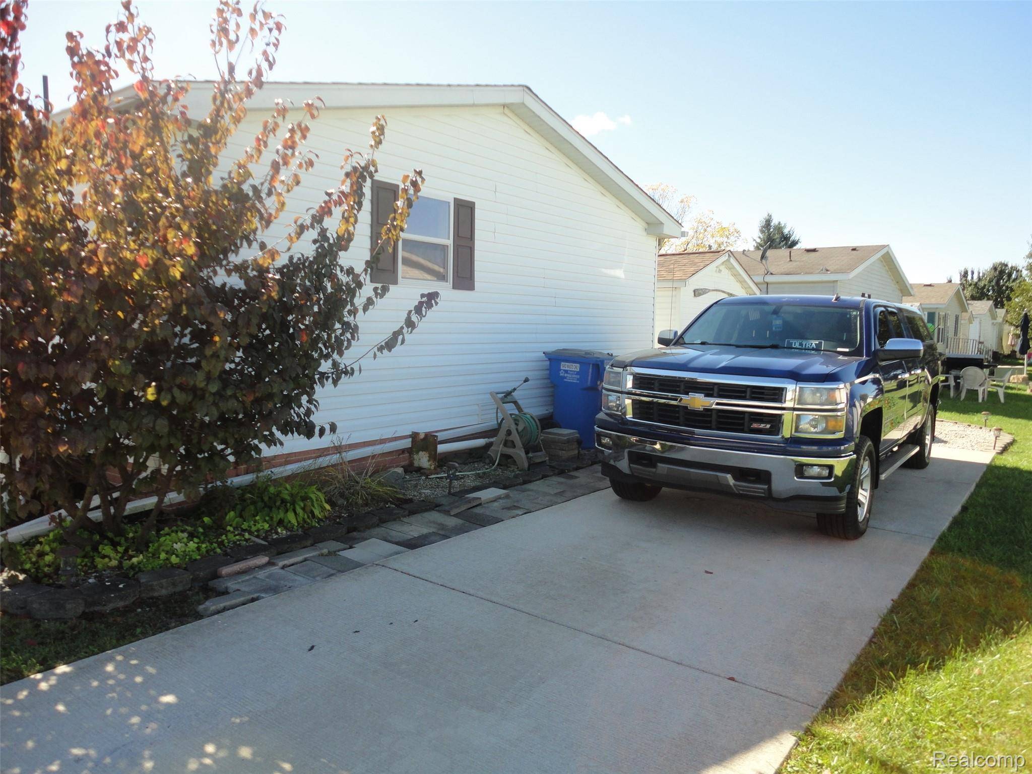 Newport, MI 48166,1983 Oak ST