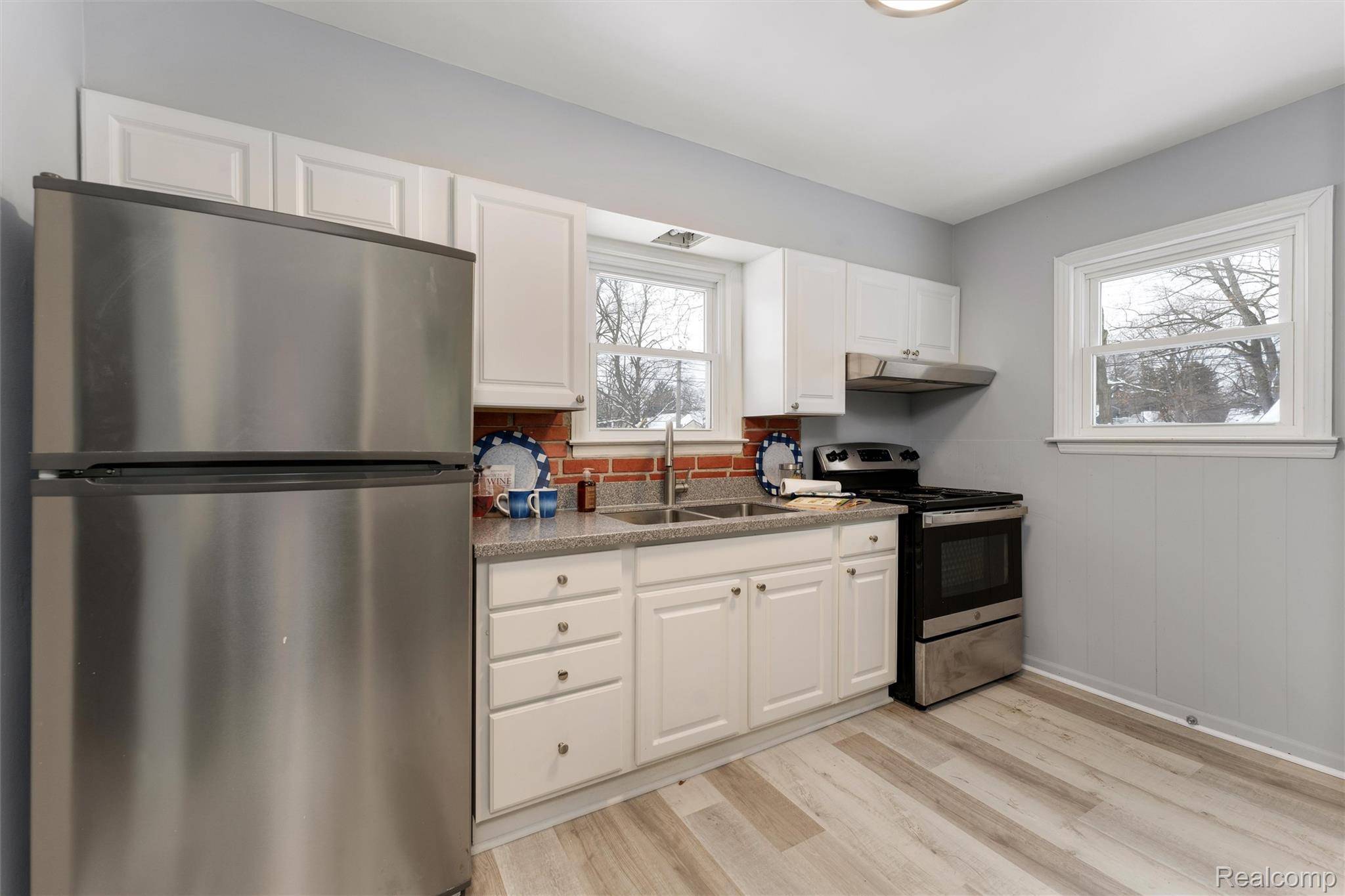 Wayne, MI 48184,4190 2nd ST