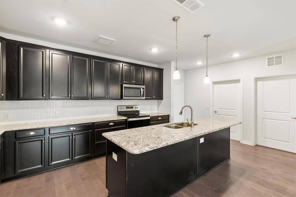 Allen, TX 75013,651 N Watters Road #7202