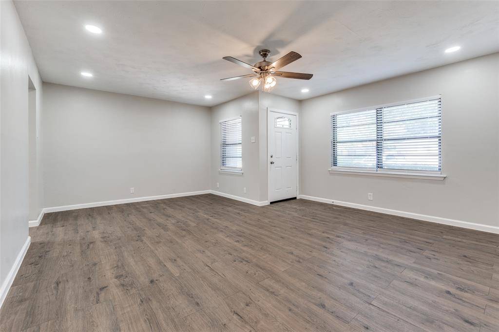 Dallas, TX 75228,2406 Globe Avenue