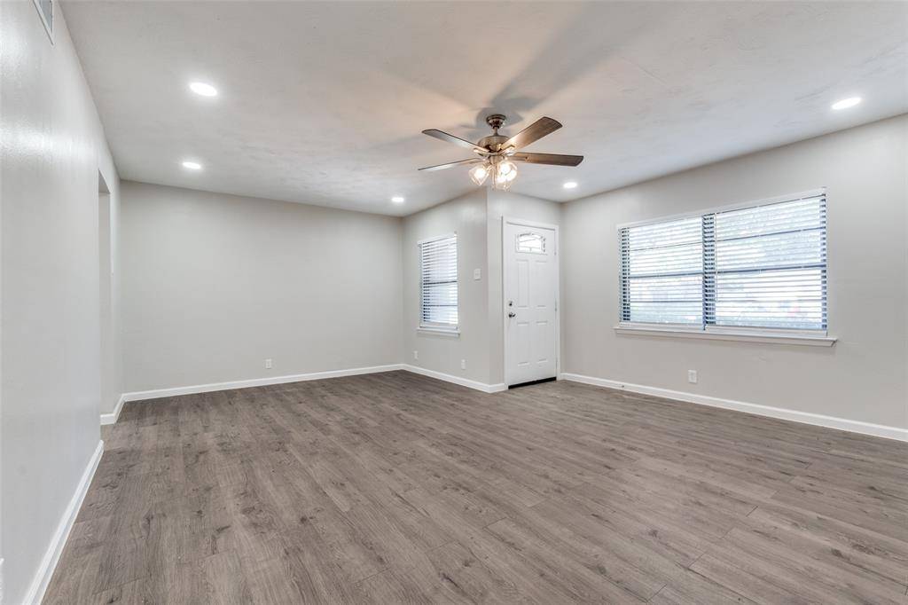 Dallas, TX 75228,2406 Globe Avenue