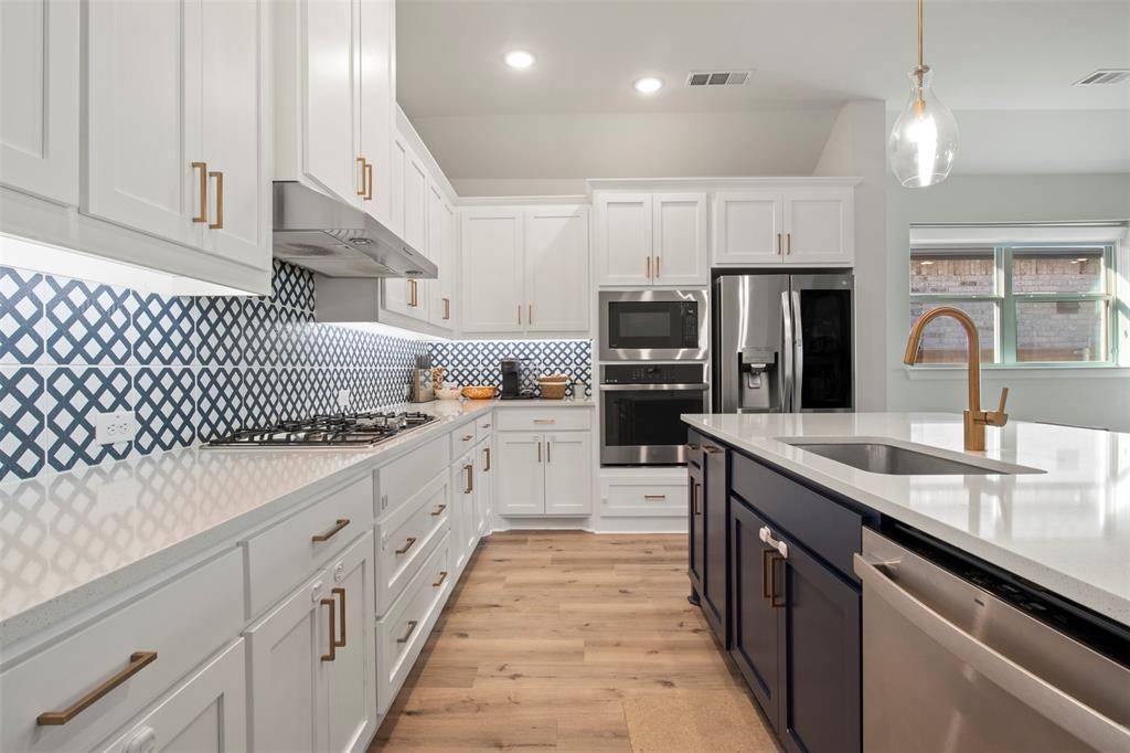 Aubrey, TX 76227,1321 Windflower Drive