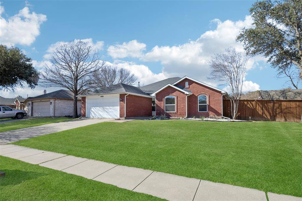 Saginaw, TX 76131,1016 Grand Central Parkway