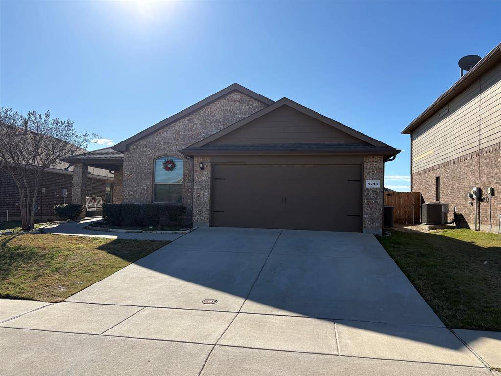 Fort Worth, TX 76179,1213 Walnut Cliff Court