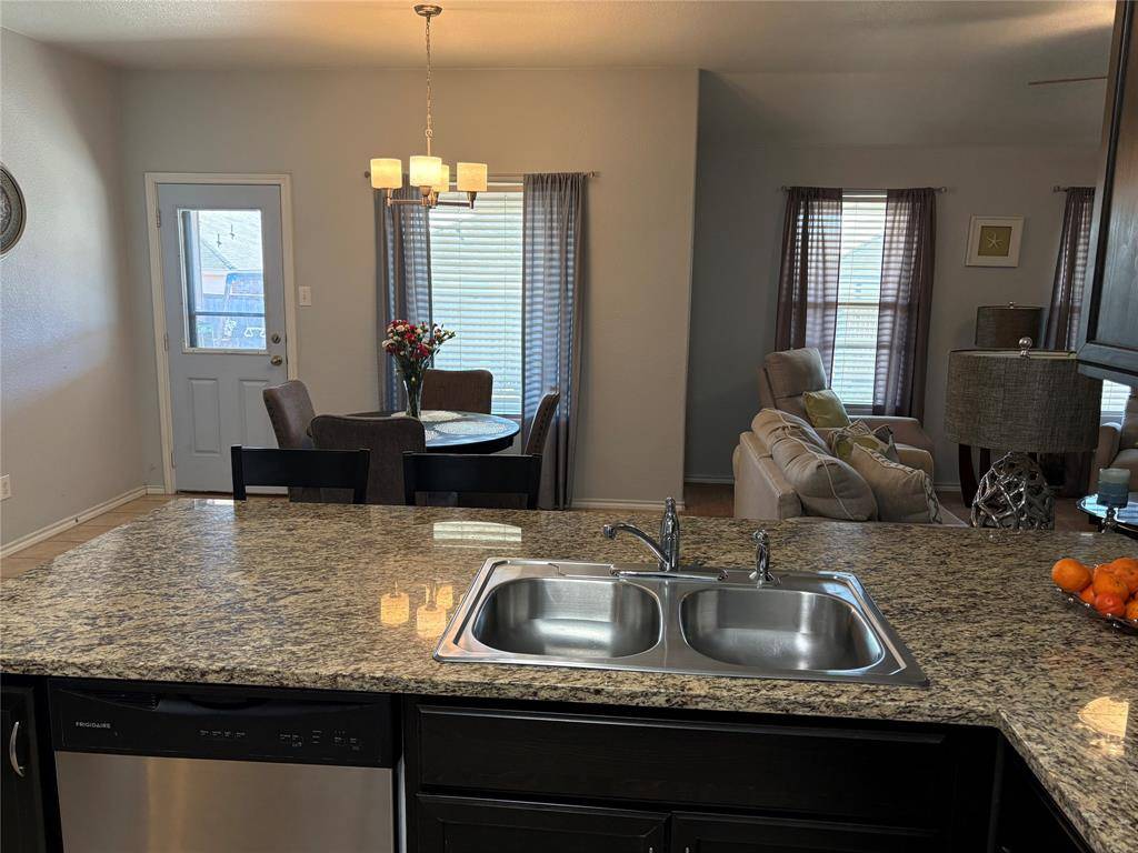 Fort Worth, TX 76179,1213 Walnut Cliff Court