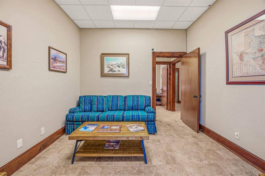 Graham, TX 76450,408 4th Street