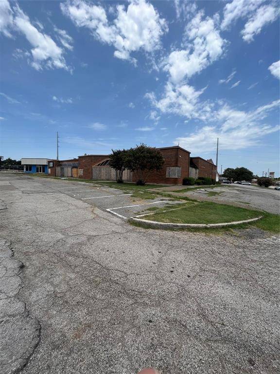 Dallas, TX 75237,3304 W Camp Wisdom Road #A and B