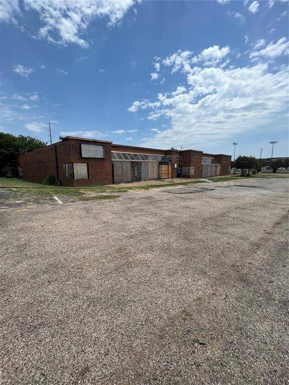 Dallas, TX 75237,3304 W Camp Wisdom Road #A and B