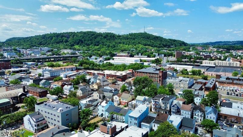 Paterson City, NJ 07501,50 Oak St