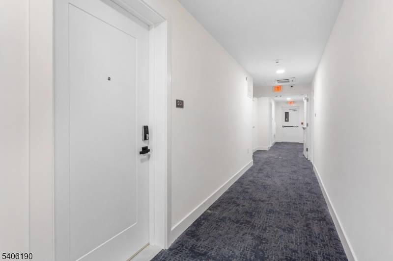 Paterson City, NJ 07503,87 Mary St #501