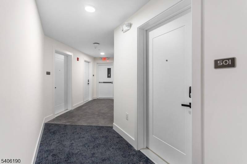 Paterson City, NJ 07503,87 Mary St #501