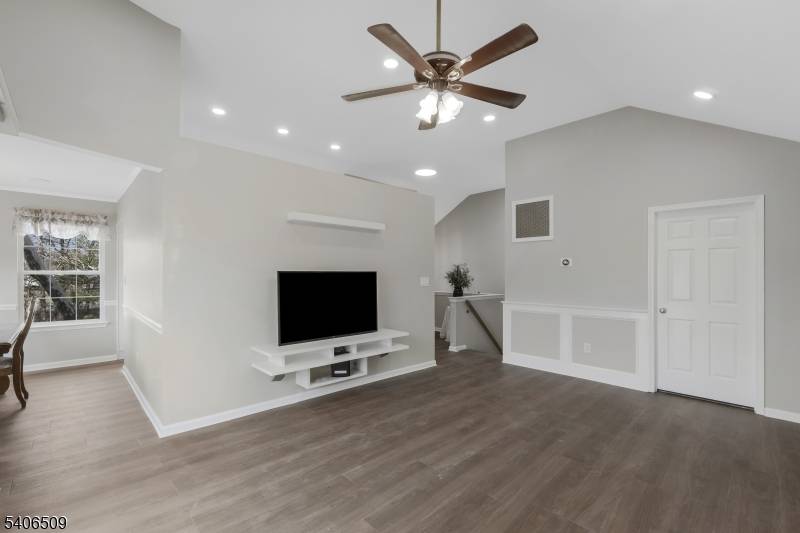 Bridgewater Twp., NJ 08807,61 Waugh Ct