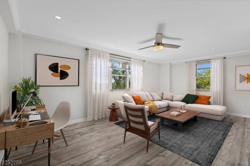 Montclair Twp., NJ 07042,36 Hawthorne Pl #2I