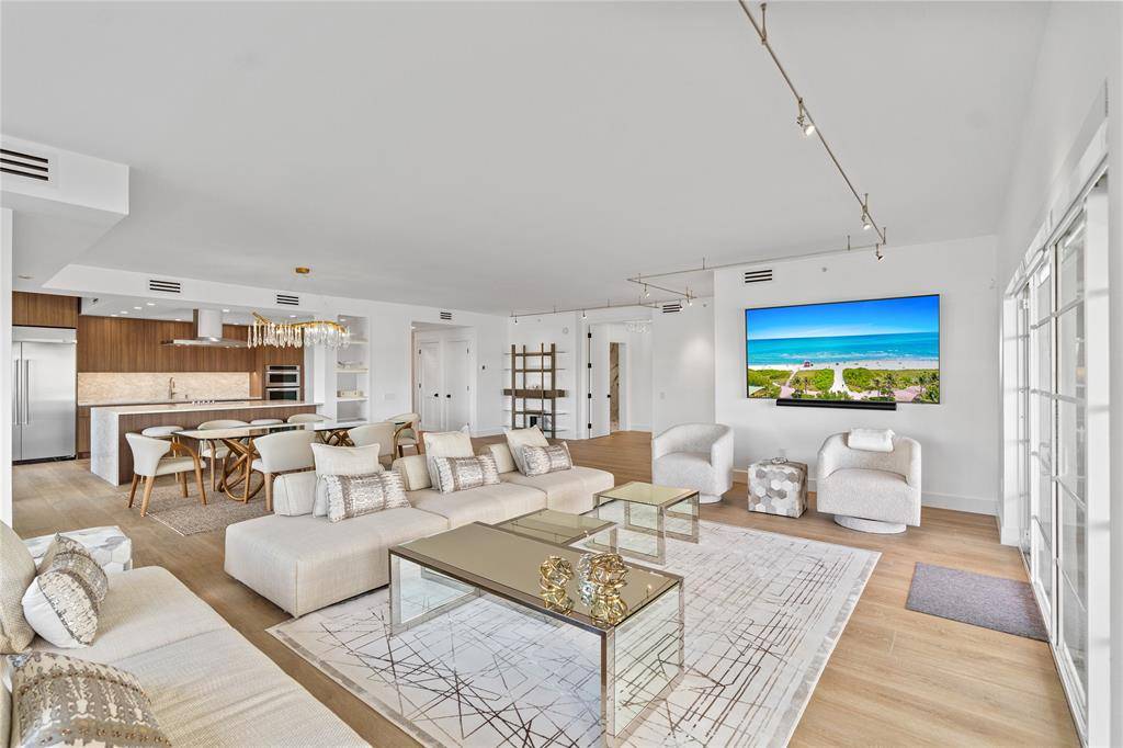 Hillsboro Beach, FL 33062,1230 Hillsboro Mile #107