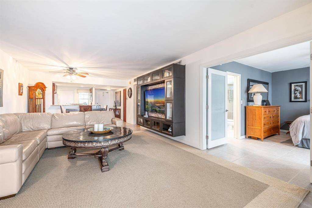 Pompano Beach, FL 33069,3091 N Course Dr #406