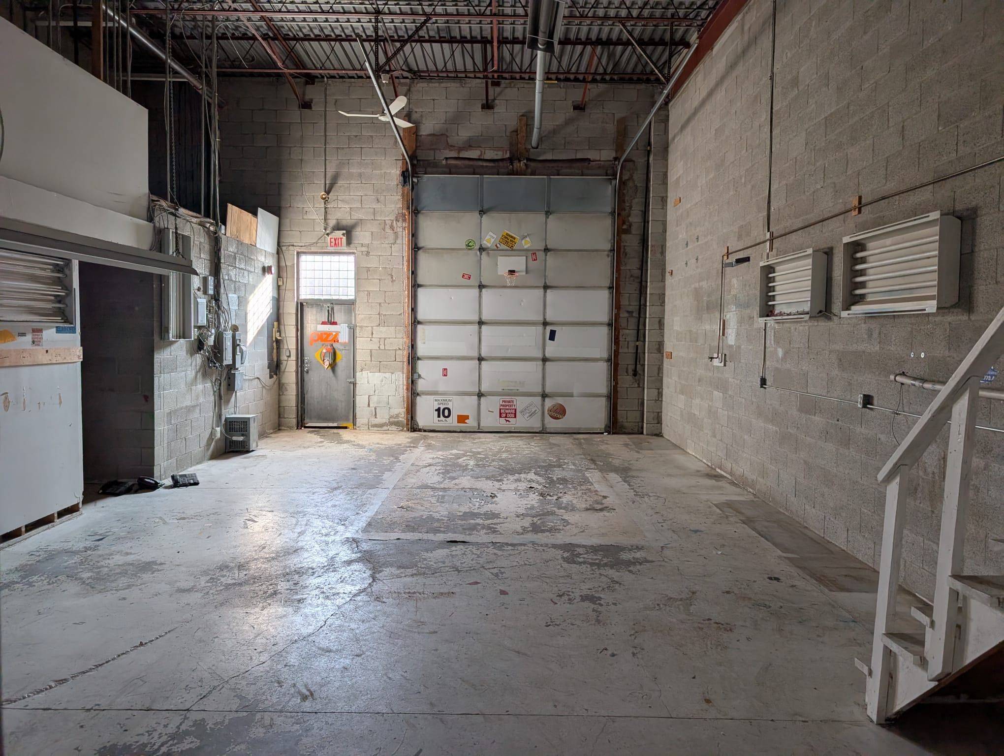 Vaughan, ON L4K 4H4,644 Millway AVE #5