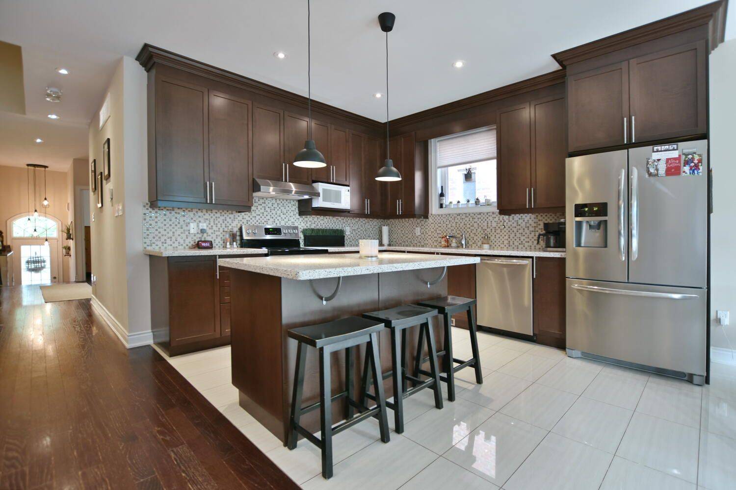 Wasaga Beach, ON L9Z 2Z8,71 48th ST S