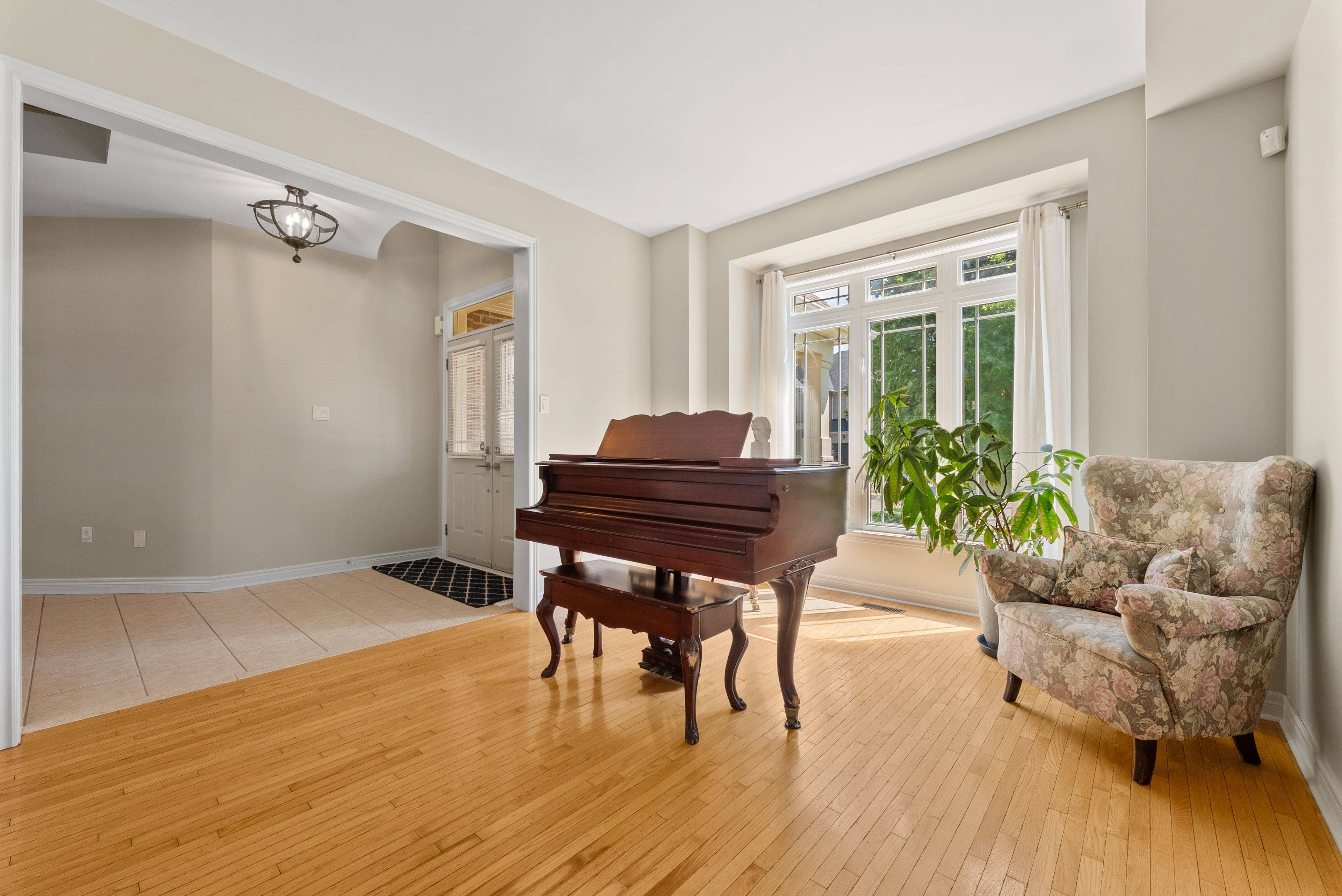 Brampton, ON L6Y 5L2,9 Black Bear TRL