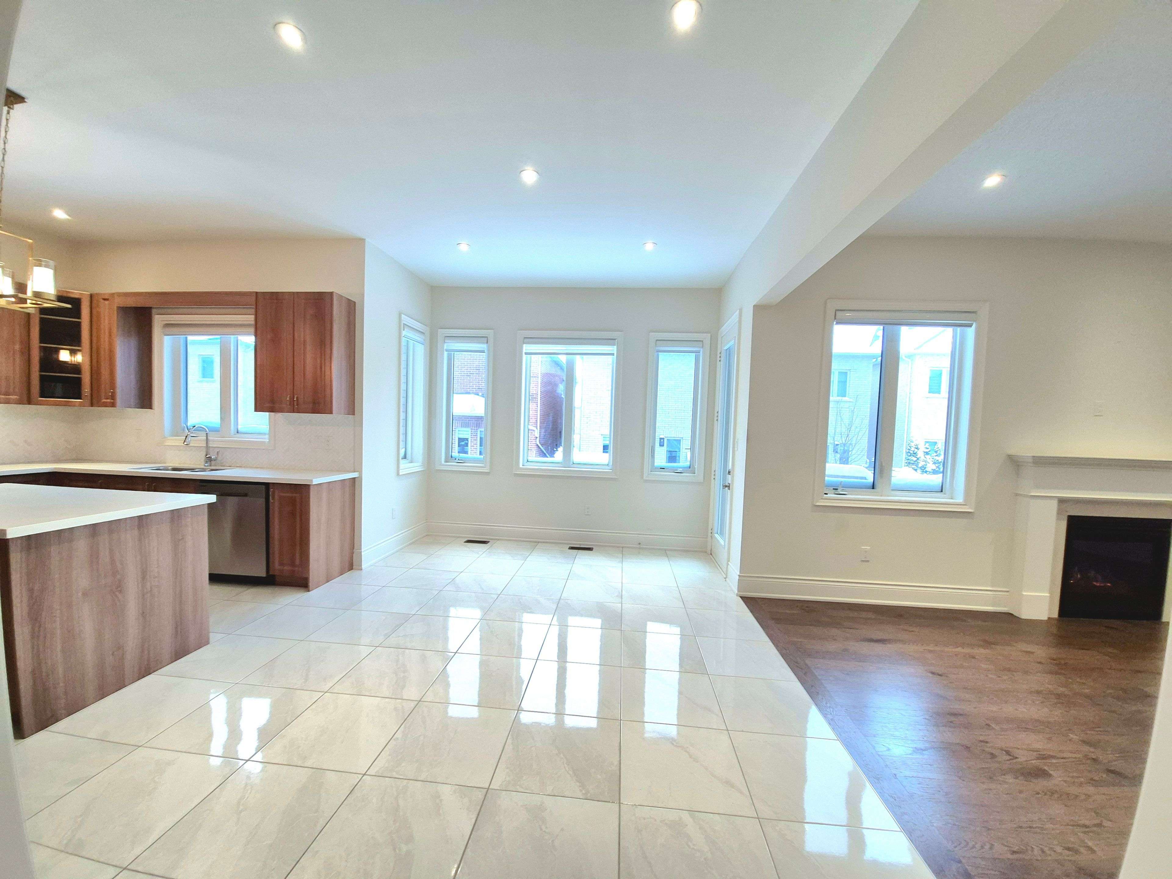 Oakville, ON L6H 0T6,3222 William Rose WAY