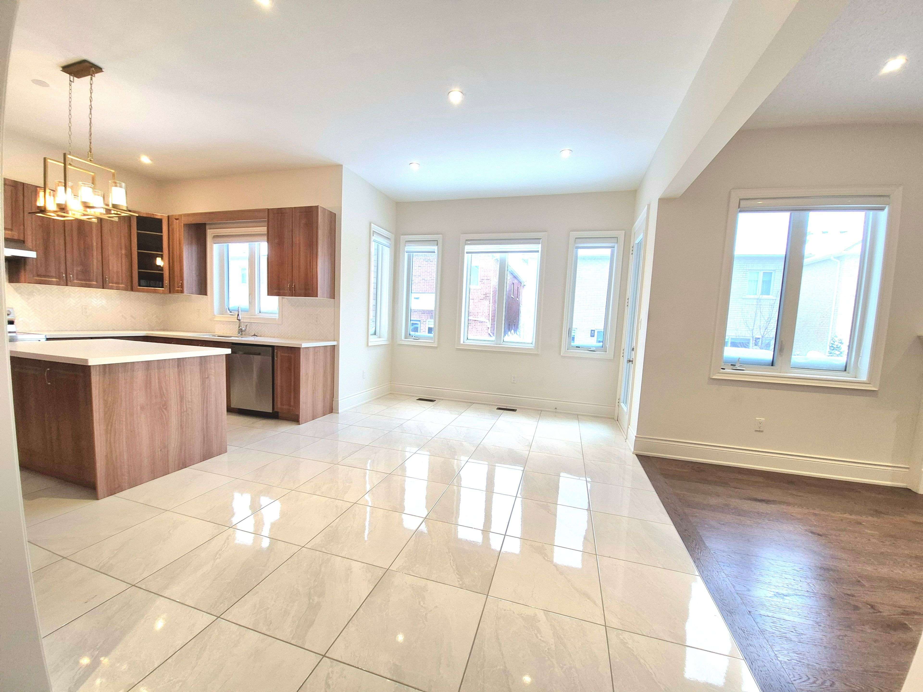 Oakville, ON L6H 0T6,3222 William Rose WAY