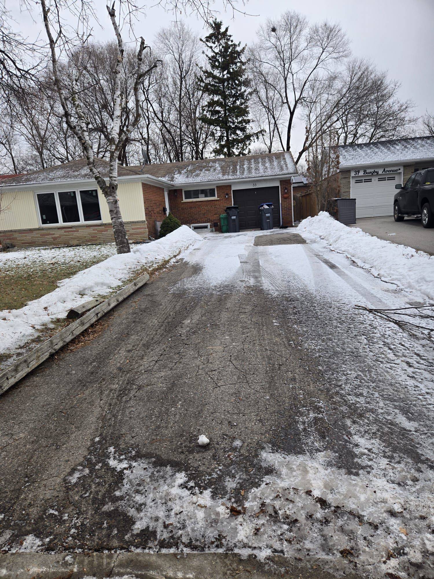 Brampton, ON L6X 2G7,35 Burgby AVE