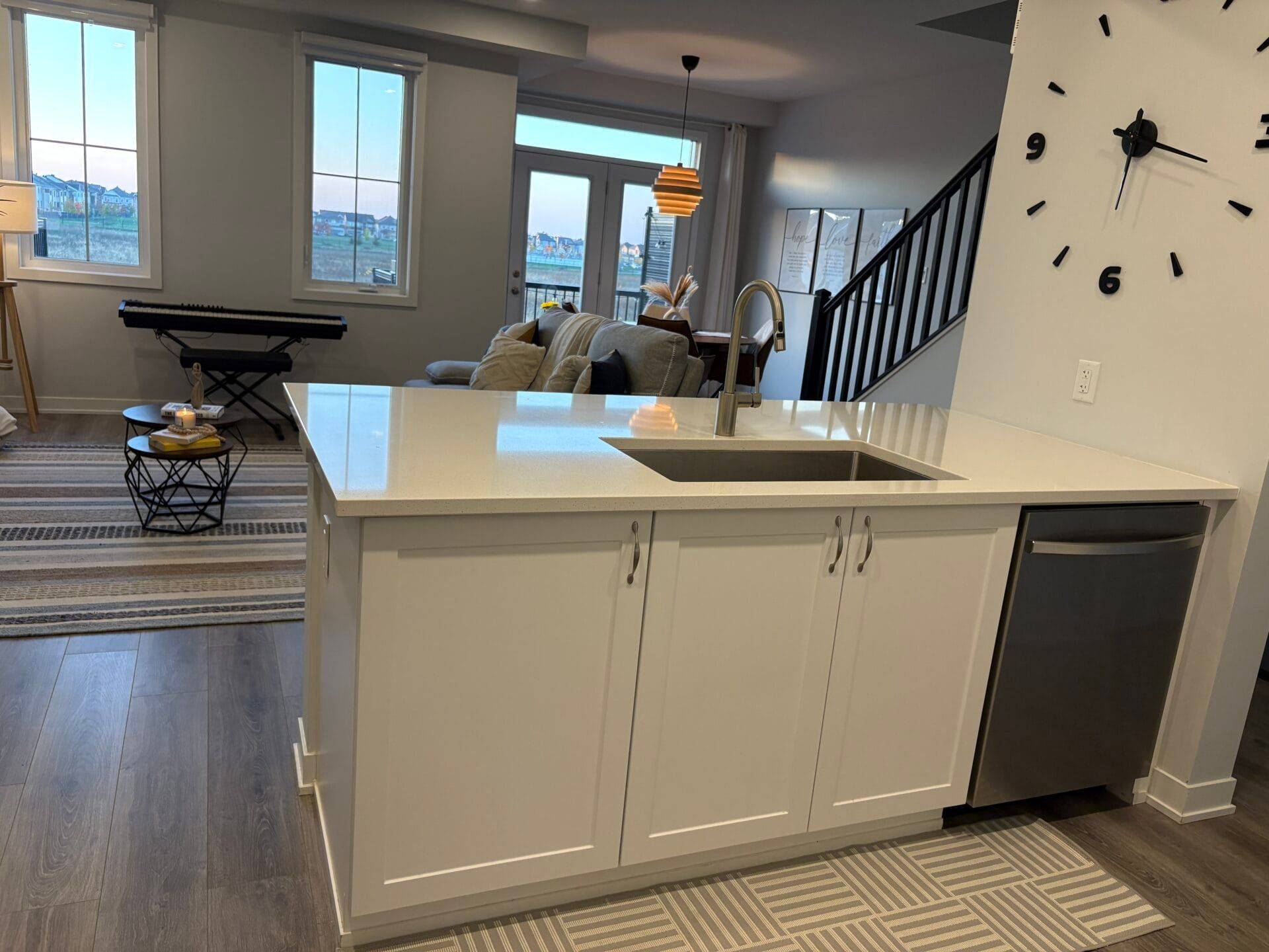 Stittsville - Munster - Richmond, ON K0A 2Z0,617 Quilter ROW