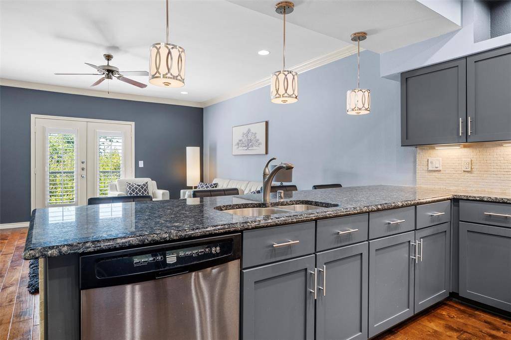 Dallas, TX 75219,3102 Kings Road #3306