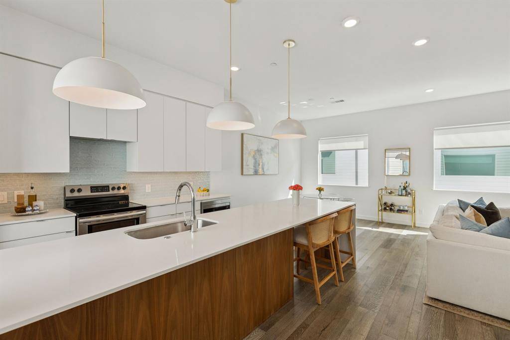 Dallas, TX 75206,5020 Bryan Street #303