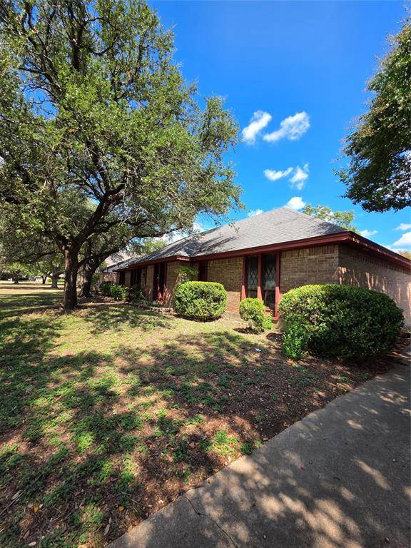 Cleburne, TX 76033,1115 Green River Trail