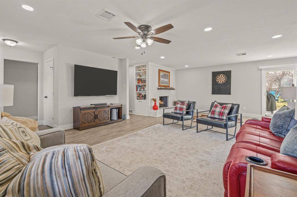 Fort Worth, TX 76116,6705 Genoa Road