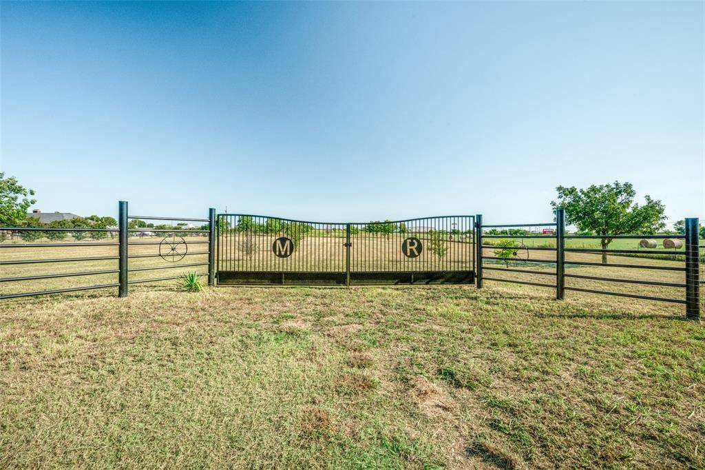 Sanger, TX 76266,TR 28 5.0 ACRES Lois Road W