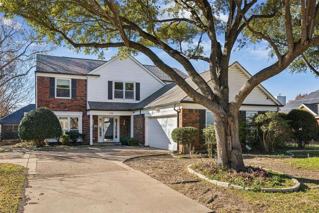 Hurst, TX 76054,709 Bridget Way