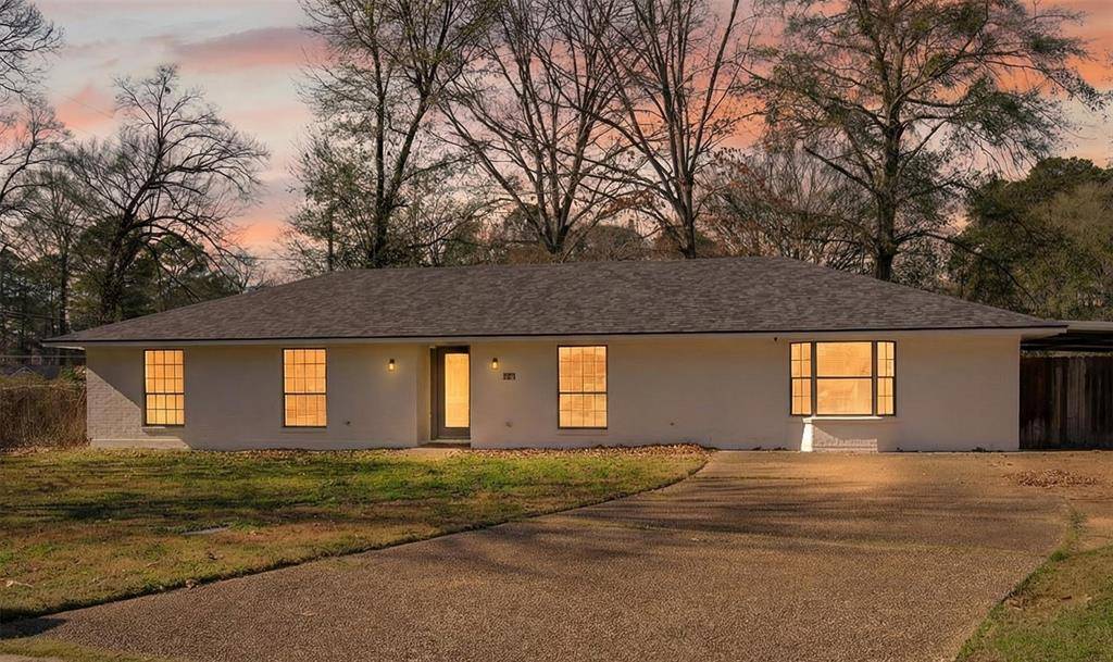 Shreveport, LA 71107,960 Roanoke Drive