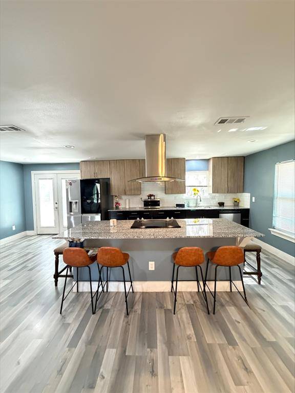 West Tawakoni, TX 75474,613 WILD VALLEY Drive