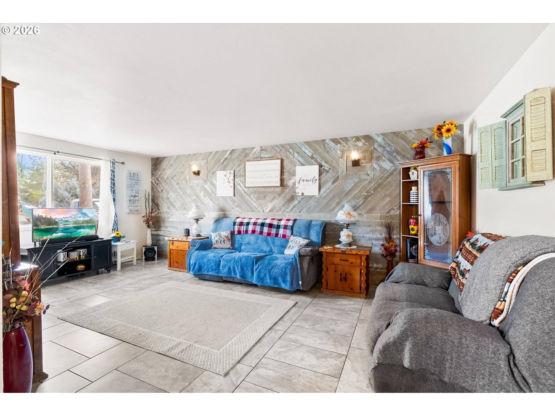 Eagle Point, OR 97524,133 EDITH CIR