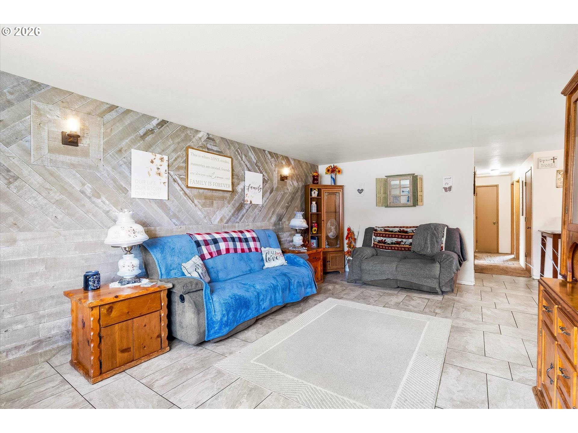 Eagle Point, OR 97524,133 EDITH CIR