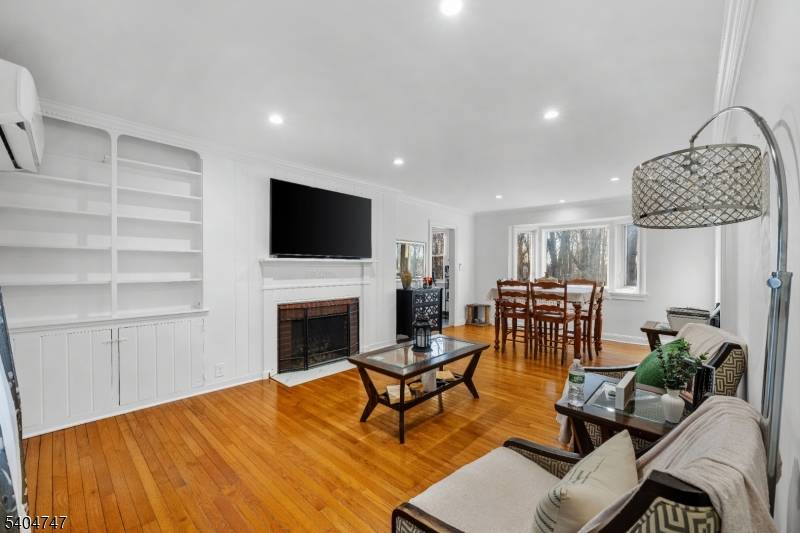 Branchburg Twp., NJ 08876,45 Dreahook Rd