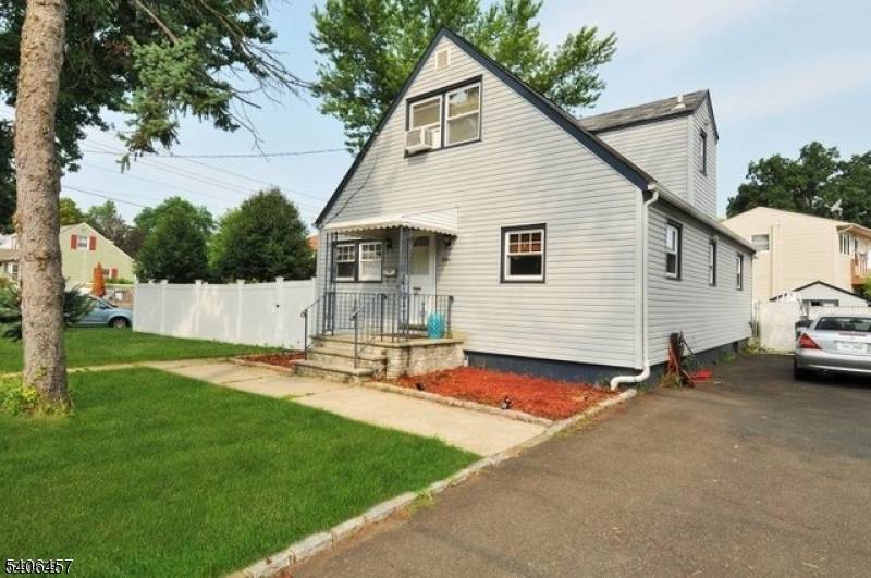 Roselle Park Boro, NJ 07204,291 Seaton Ave #1