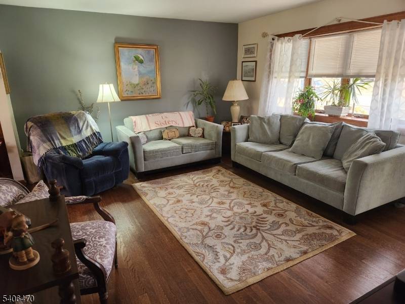 Paramus Boro, NJ 07652,211 Denver Rd