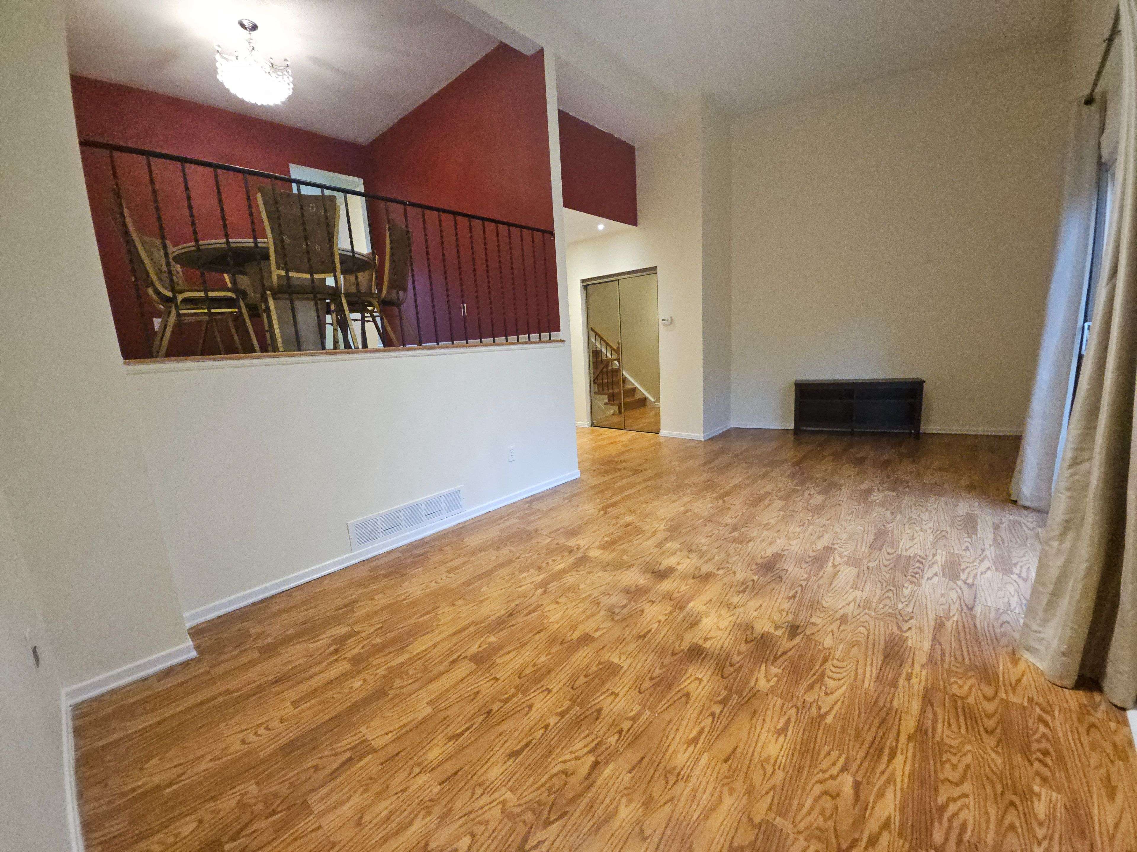 Toronto E05, ON M1W 1Z5,74 Timberbank BLVD