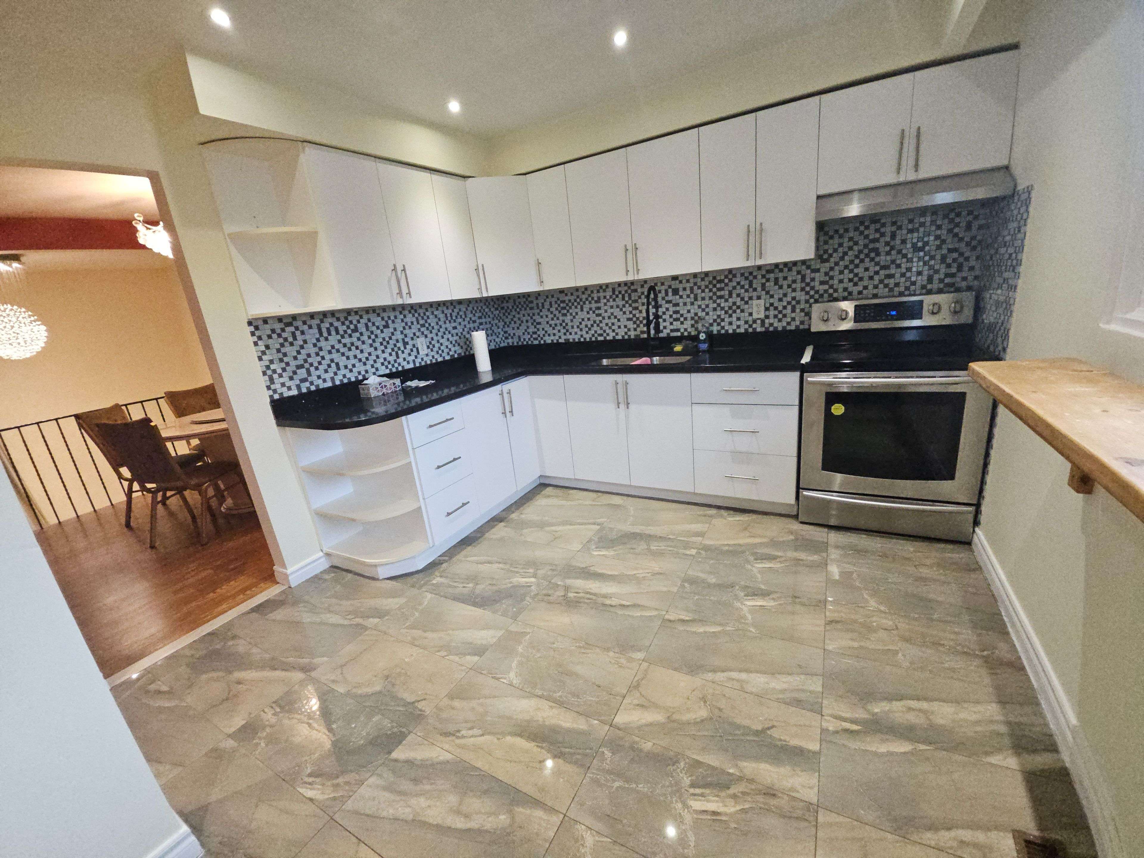 Toronto E05, ON M1W 1Z5,74 Timberbank BLVD