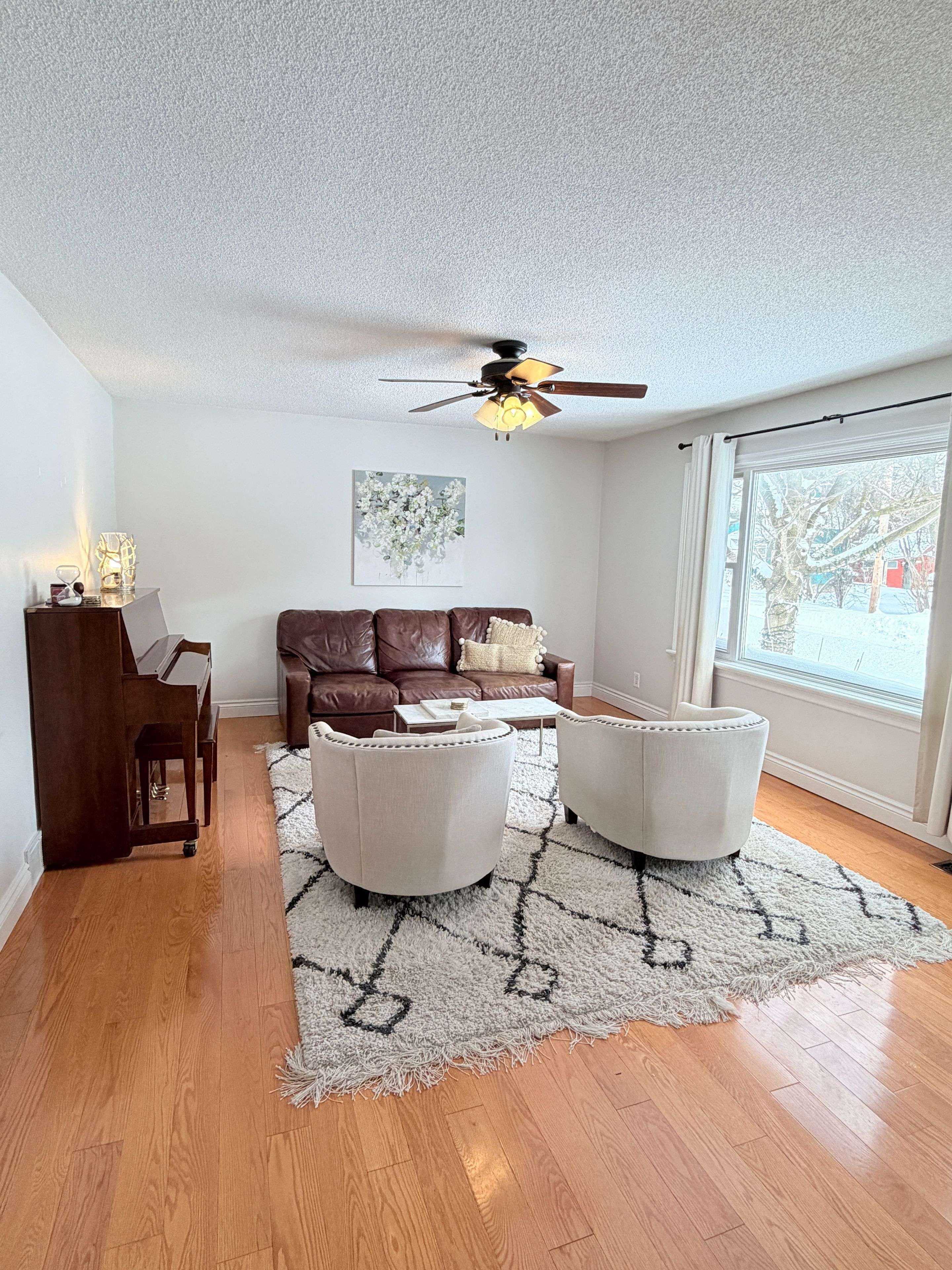 Whitchurch-stouffville, ON L4A 7W1,68 Montreal ST