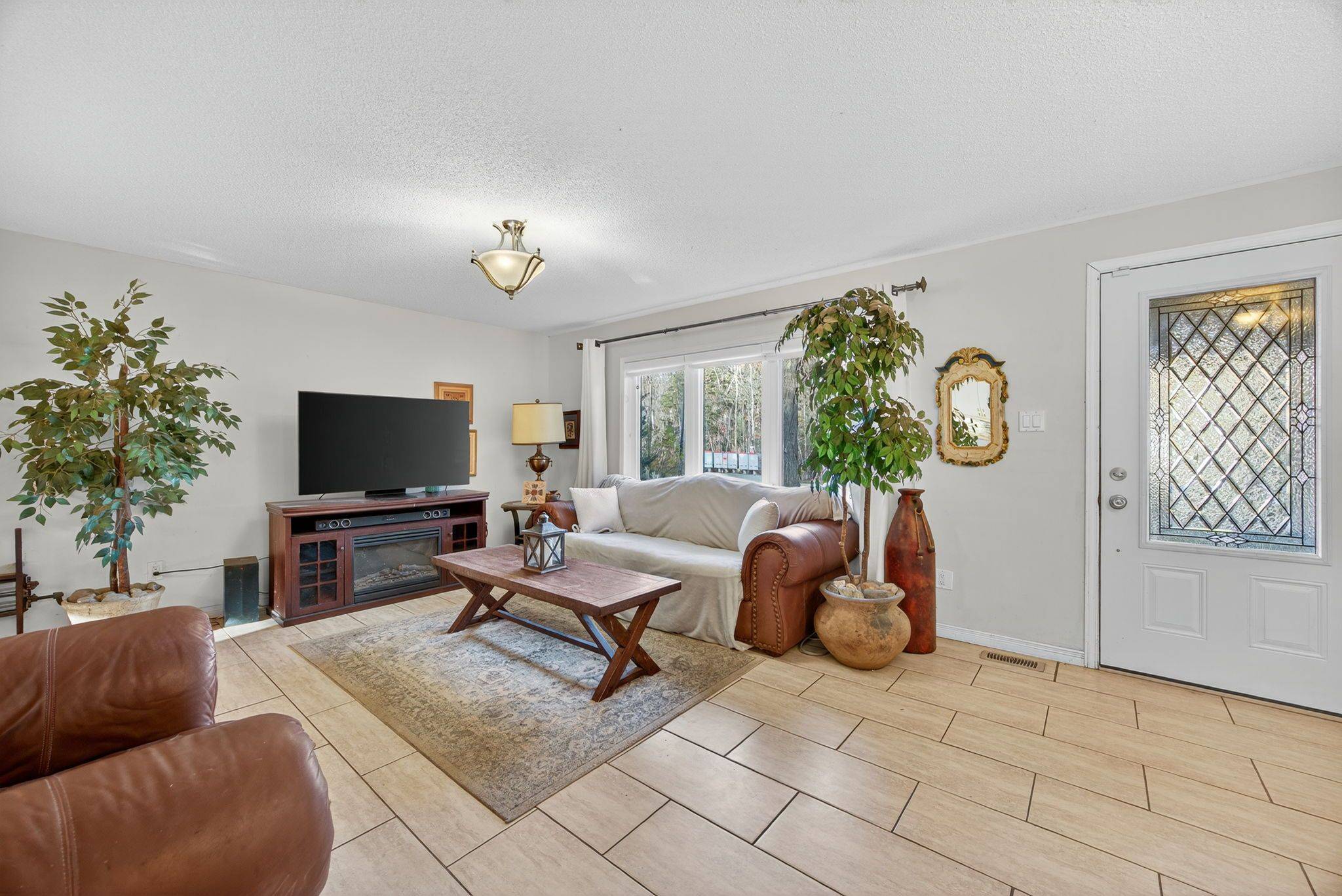 Tiny, ON L9M 0J1,144 Trout LN