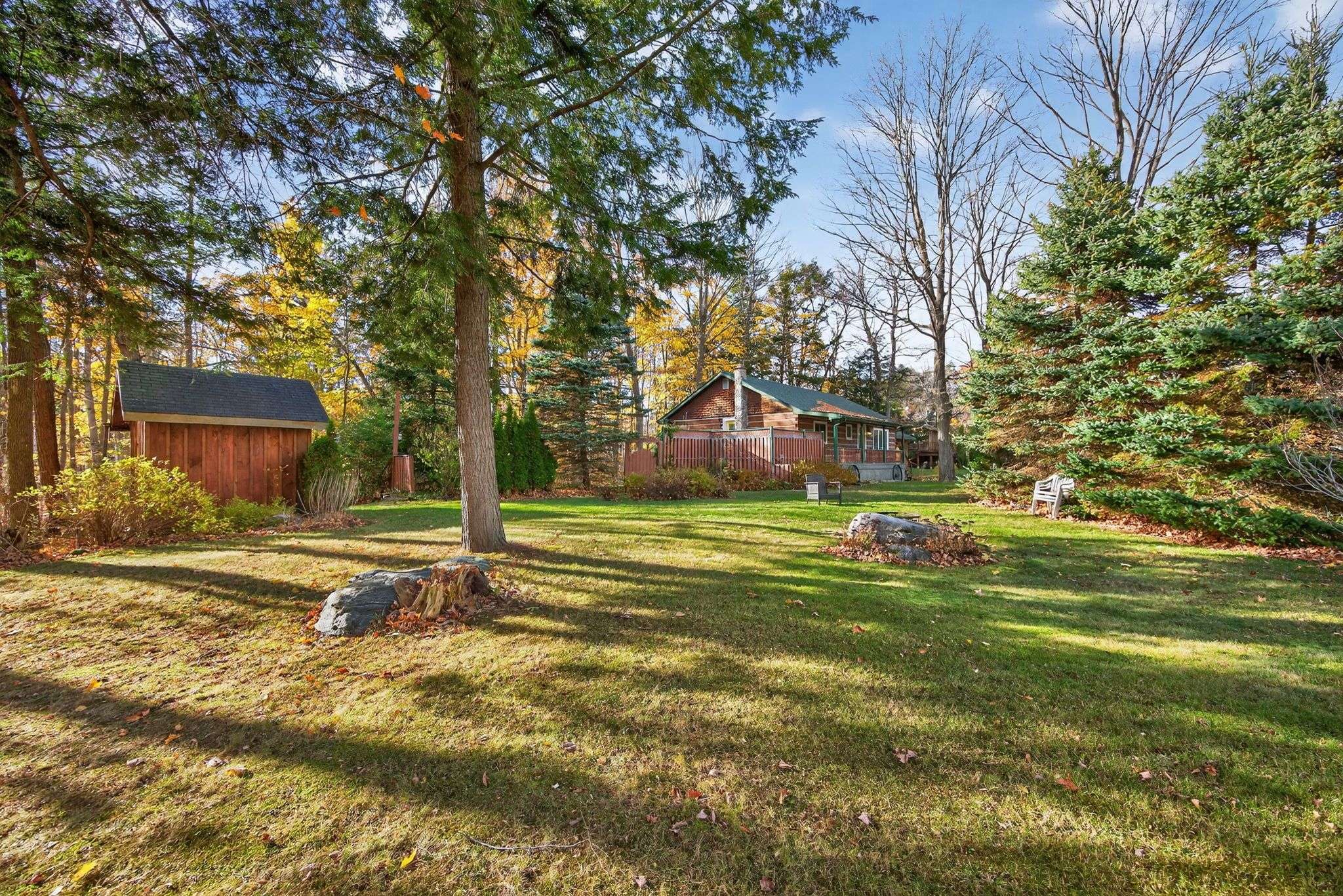 Tiny, ON L9M 0J1,144 Trout LN